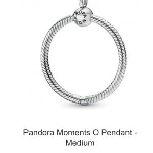 Pandora necklace charm holder. Medium